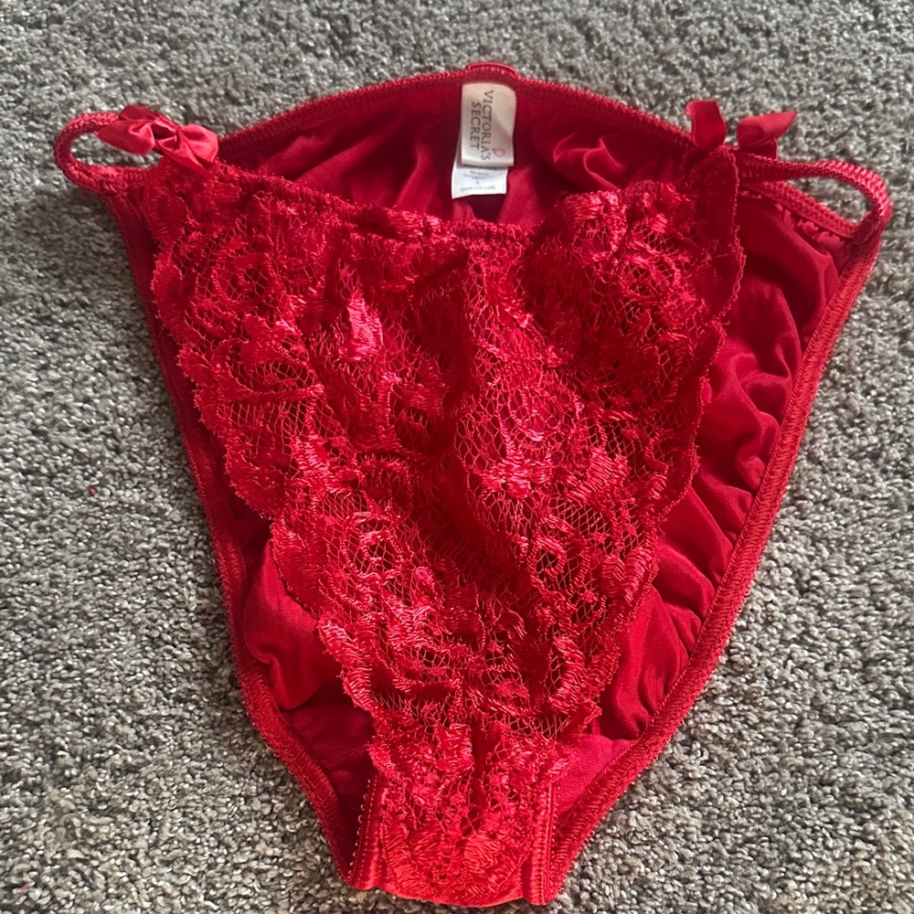 Victoria's Secret Scarlet Lace Thong